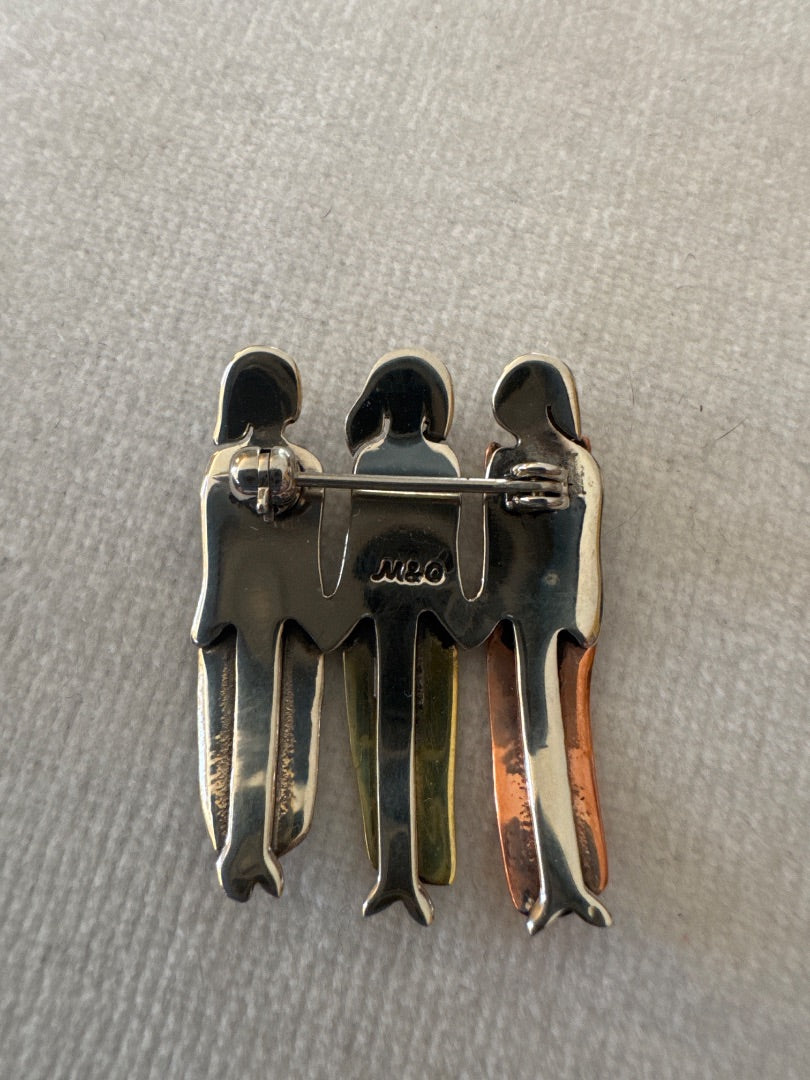 M&O Three ladies pin