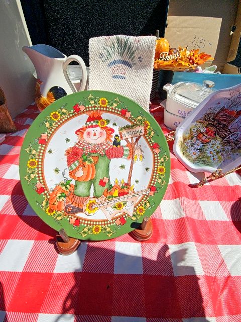 HOLIDAY Pumpkin Scarecrow 8" Plates Halloween Fall Thanksgiving Hobby Lobby LR