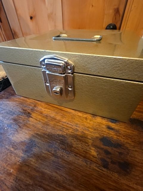 Vintage cash box- Gold