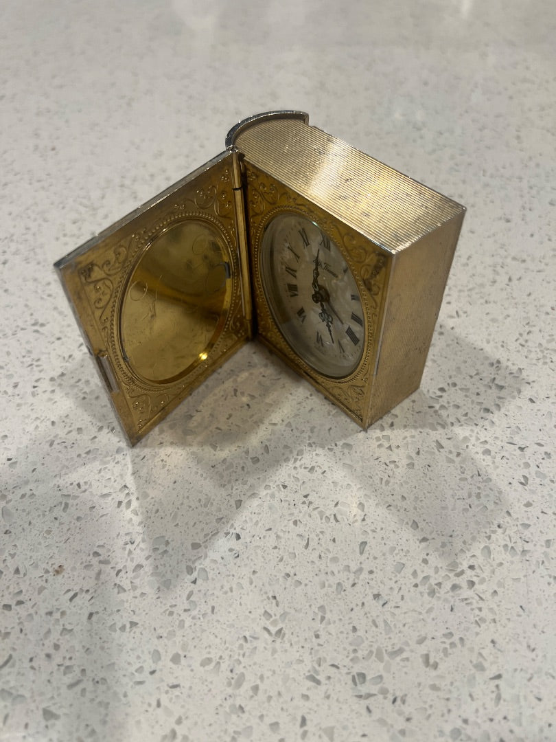 vintage Seth Thomas mechanical wind-up travel alarm clock