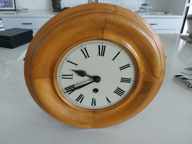 Round Manual wind Wall Clock, 11.5" round