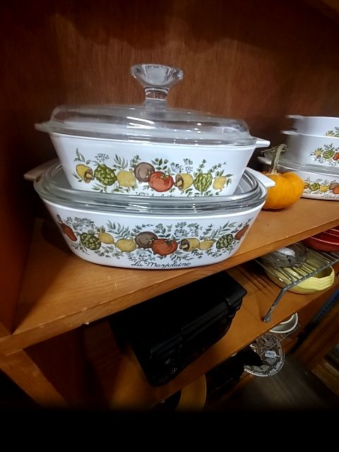 Autumn leaf Corningware Casserole w/lid set of 2
