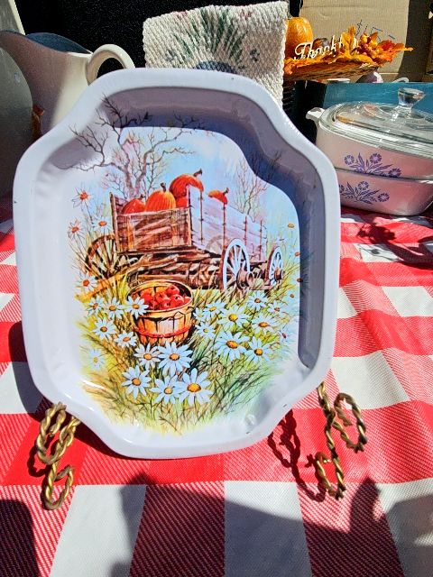 HOLIDAY Tin plate LR