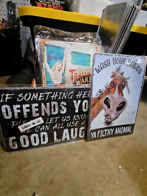 Vintage metal Metal signs