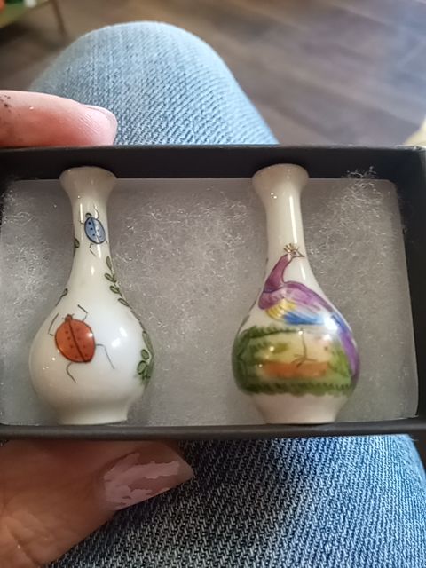 Vintage hand-painted miniature porcelain bud vases