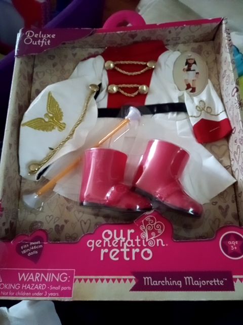 18" doll majorette set