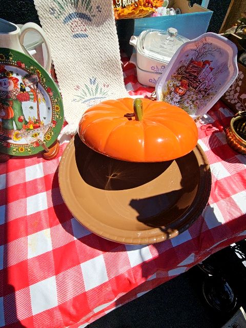 pumpkin pie pan with lid LR