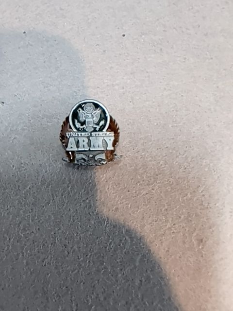 United States Army Lapel Pin Military Pin 1998 Eagles