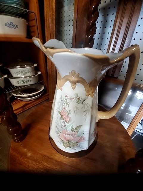 antique wash stand with bowl and pitcher