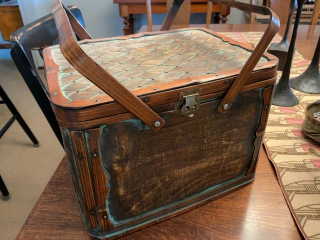Picnic basket