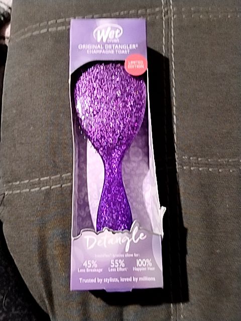 Sparkling Purple Wet Detangling Brush