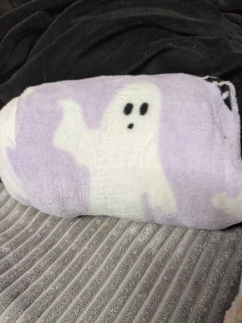 Plush ghost throw blanket
