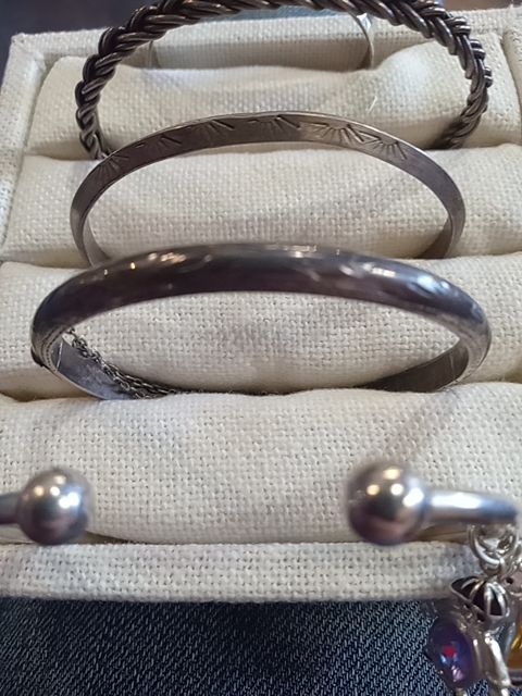Sterling clasp bangle