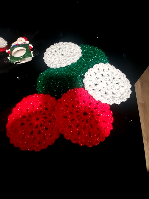 Coasters/doillies