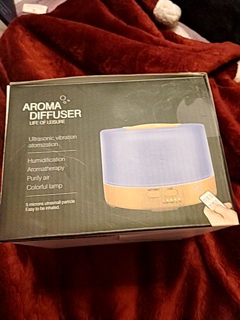 White w/brown trim Life Of Leisure Aroma Diffuser Lamp