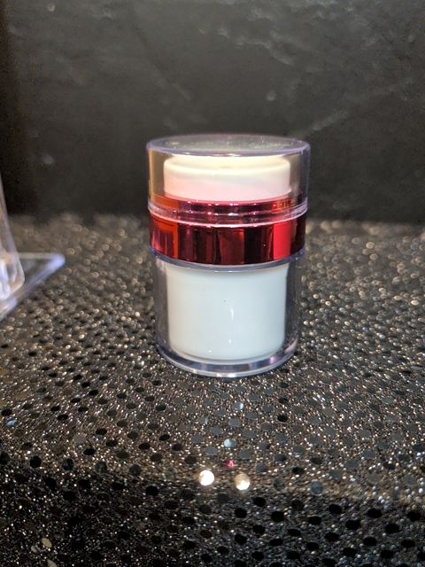 Make up Empty pump bottle