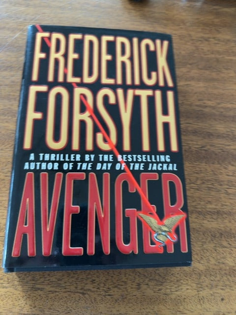 Hardcover Fredrick Forsyth Avenger