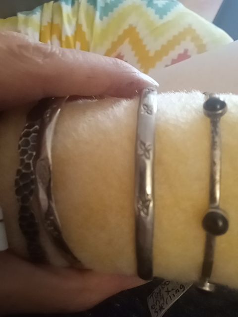Taxco sterling flower etched bangle