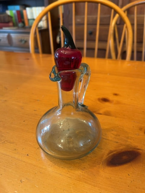 Glass decanter chili pepper stopper