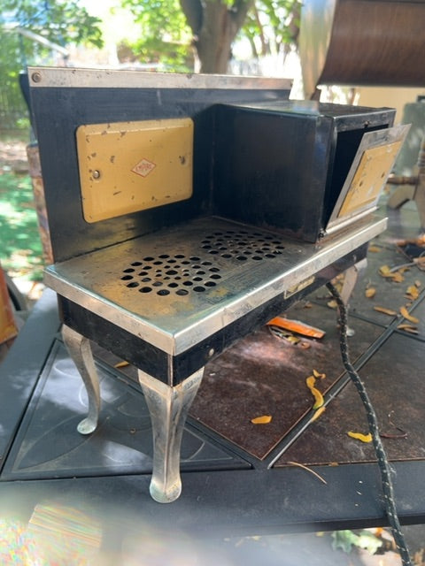 Vintage 1930 Metal Ware Children’s stove