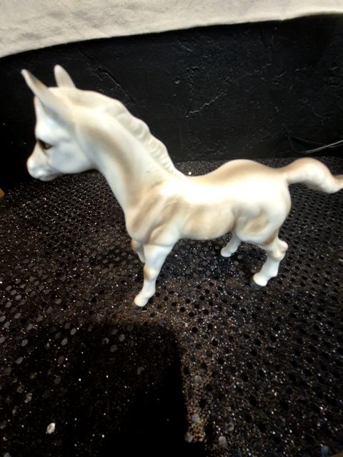 White w/Black Markings Vintage Ceramic Horse Figurine, 5" × 1.5" × 4.5"