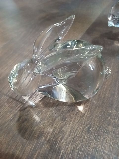 Glass bitty bunny
