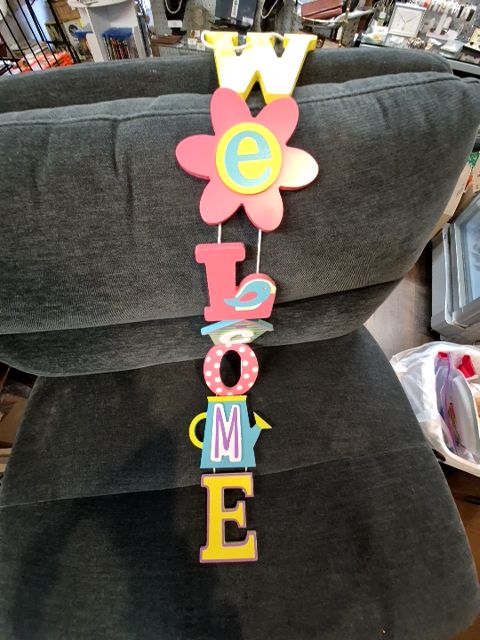 Pastel Welcome Sign, 29"