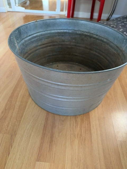 Wash tub