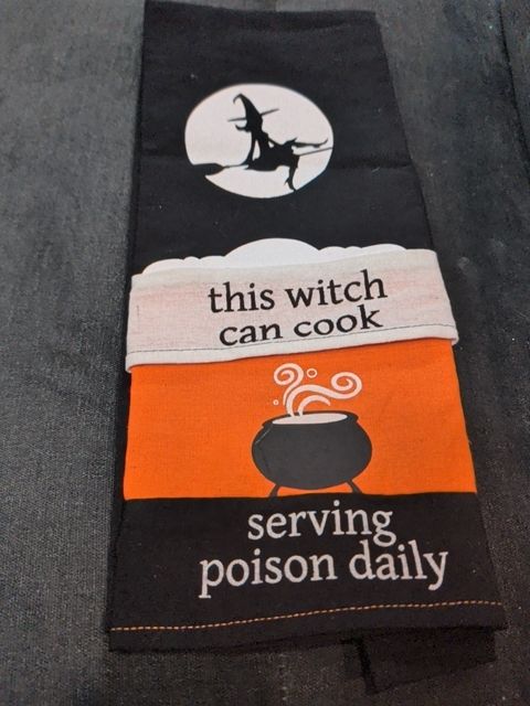 Set of 2 Kitchen Towels Witch/ Poison