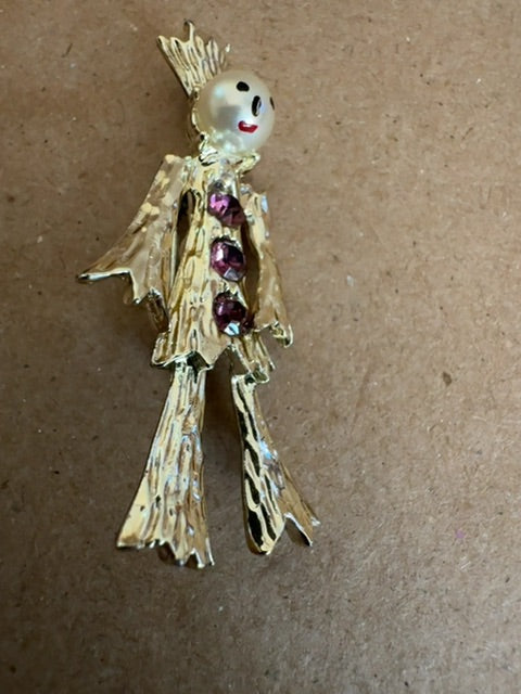 Vintage Scarecrow silver tone brooch