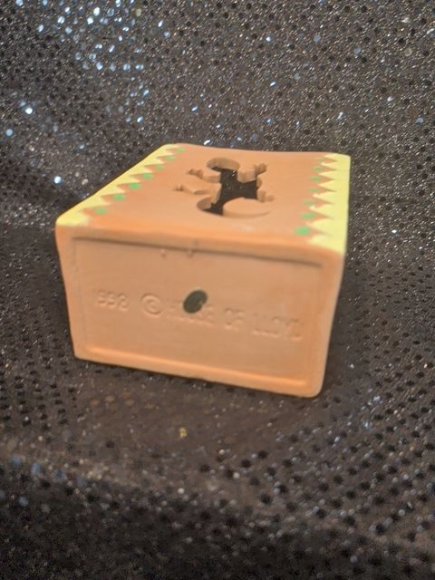 House of Lloyd Terracotta votive holder w/ Geko
