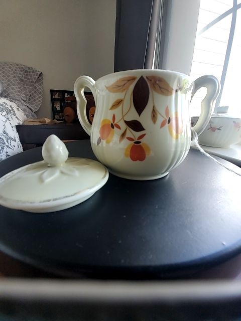 Autumn leaf Halls superior china Covered sugar bowl