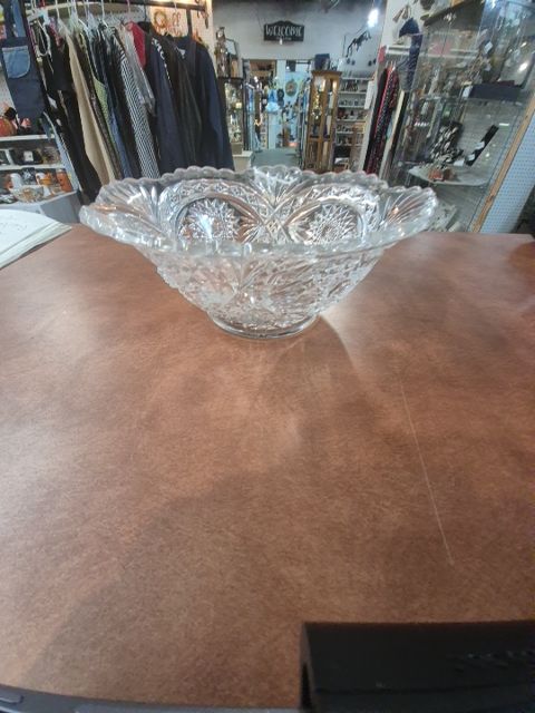 Vintage pressed glass bowl
