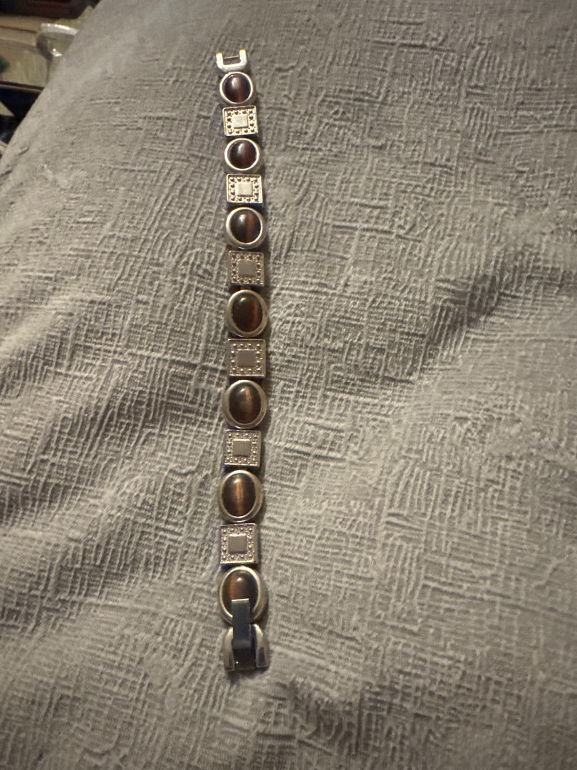 Costume bracelets