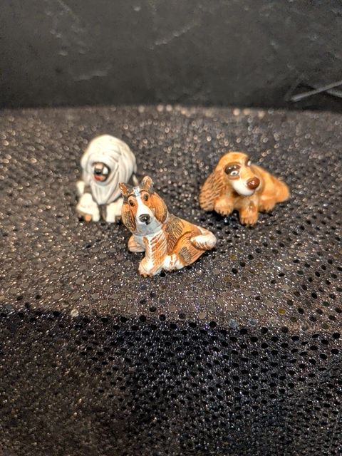 Misc Dog Figure
