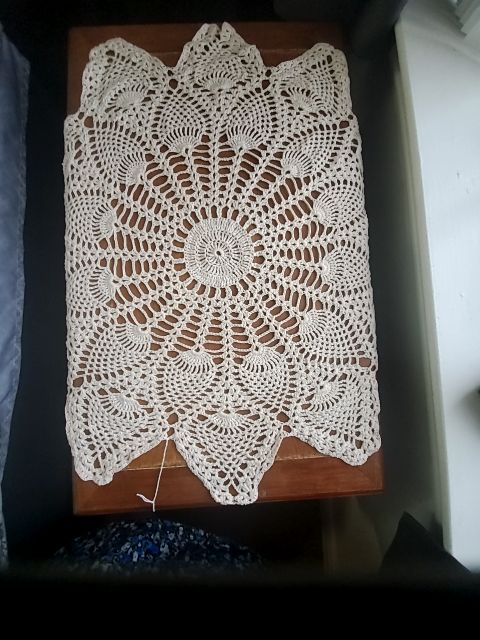 Doily, 24in