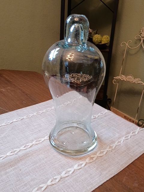 Vintage clear glass cloch 5" x 11"