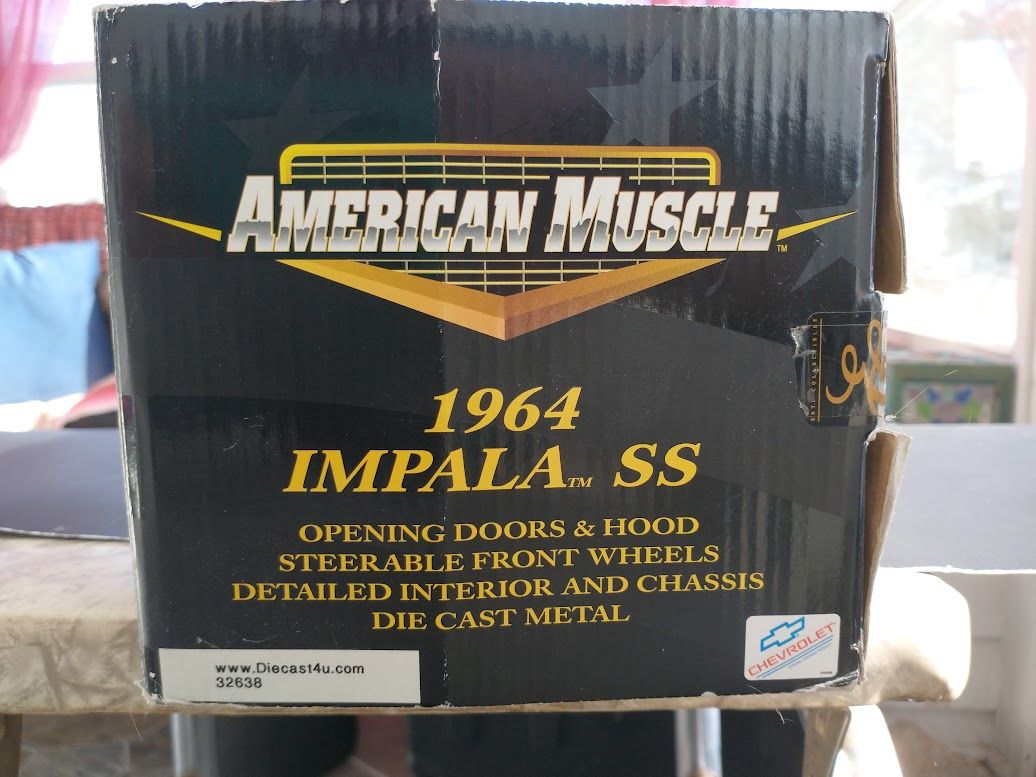 Silver Ertl 1964 Impala Ertl 1/18 Die Cast Silver, 1/18 scale