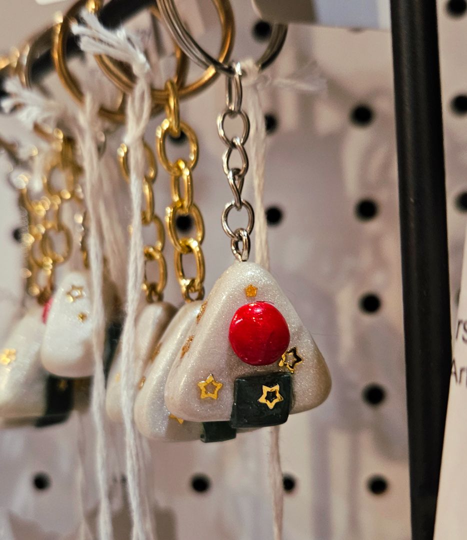 HAND-MADE Onigiri W/ Stars Keychain