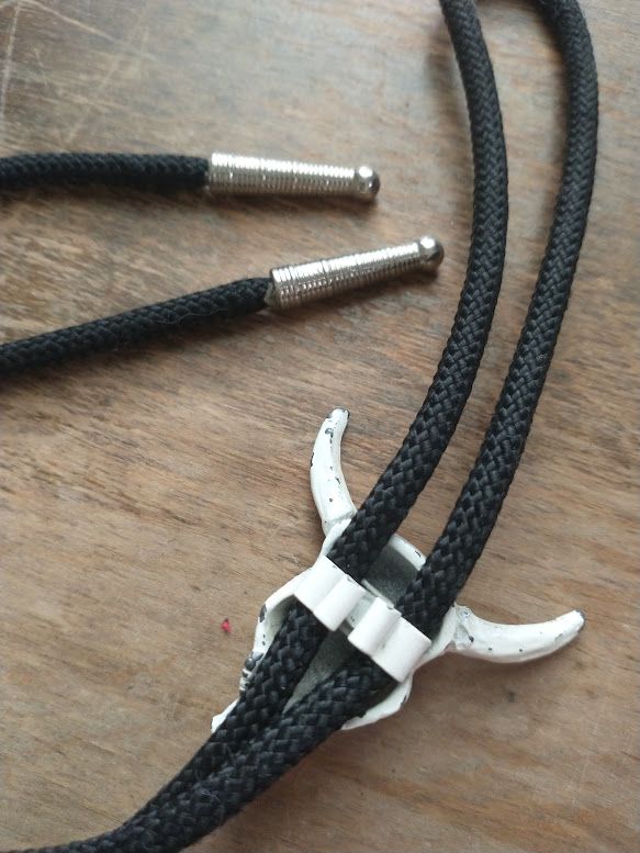 70s Vintage Skull Bolo Tie
