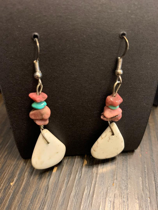 turquoise/white  white jasper drop earrings with turquoise beads