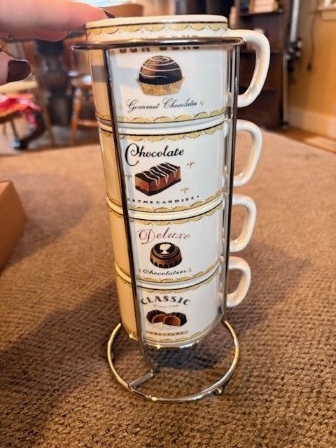 Set of 4 espresso/coffee cups in stackable holder