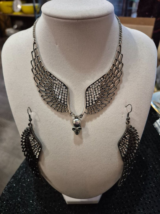 Black Angel wings with skull necklace and earrings