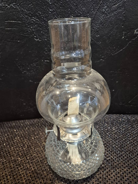 Vintage 1985 LampLight Farms Oil Lamp