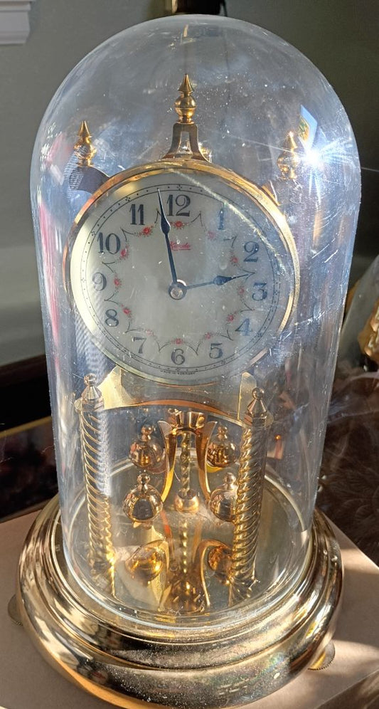 Vintage anniversary clock , needs key