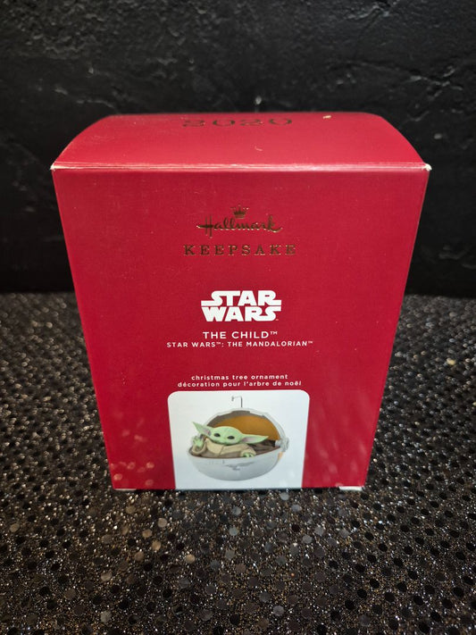 Hallmark Keepsake Madalorian The Child Grogu Yoda
