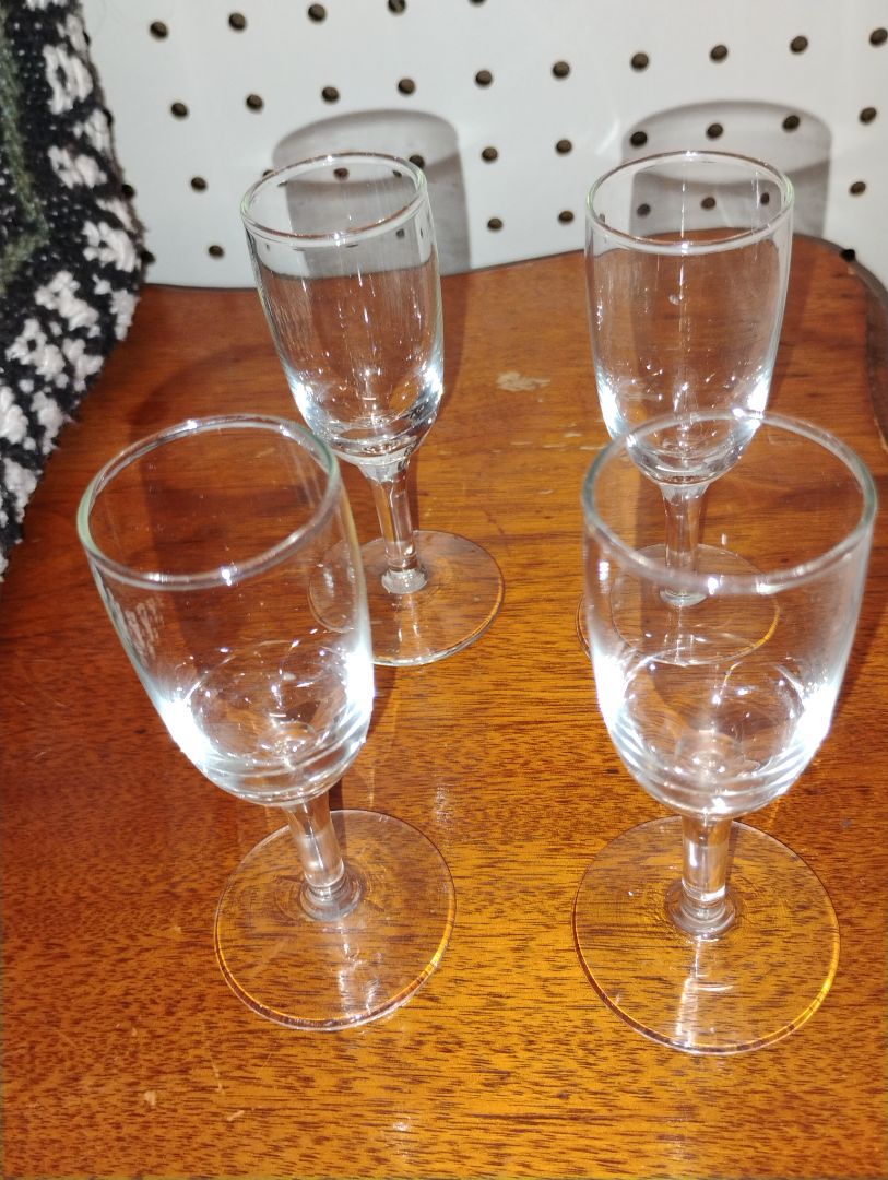 Cordial Wine Glass Set 4