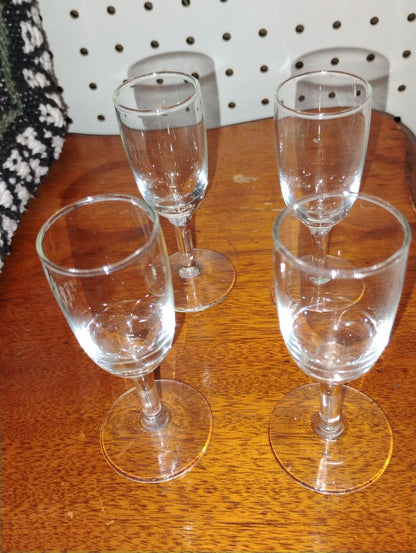 Cordial Wine Glass Set 4