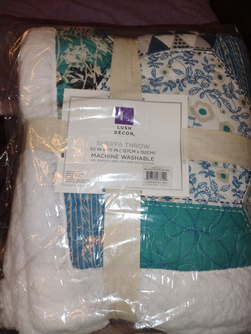 White w/ turquoise, medium blue, navy blue, and Gray Lush Decor Sherpa Throw Blanket, 50 in X 60 in