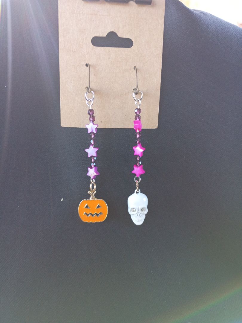 Pumpkin and skull Lever back earing hook